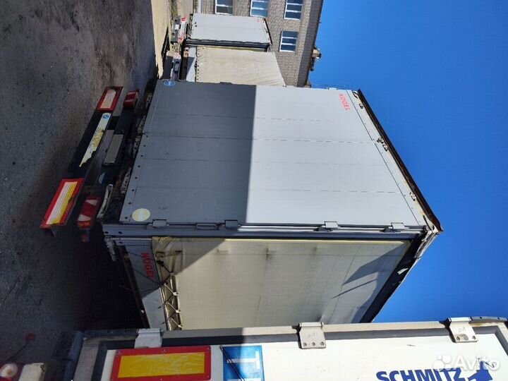 Полуприцеп шторно-бортовой Kogel SN24, 2011