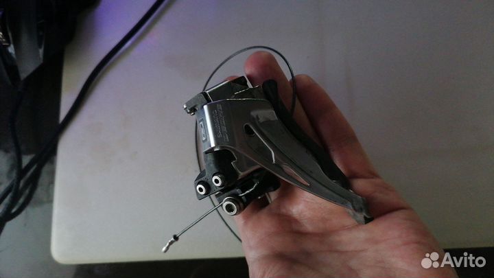 Передний переключатель с шифтером Shimano Deore