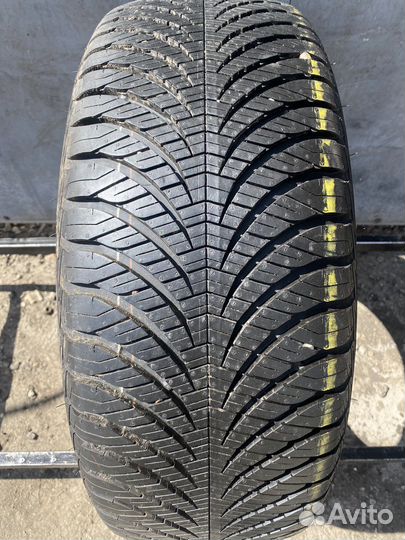Goodyear Vector 4Seasons 235/55 R18