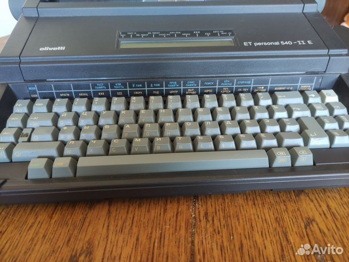 Печатная электронная машинка Olivetti ET 510-II