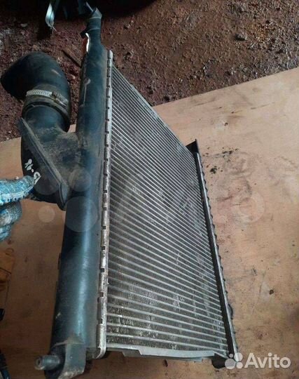 Интеркулер Volvo V40 2-й рест. 2003