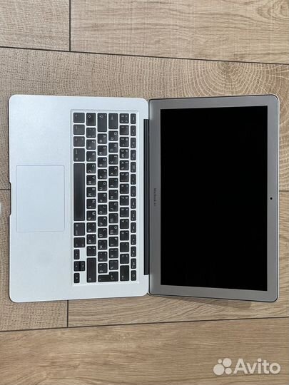 Apple MacBook Air 13 2011