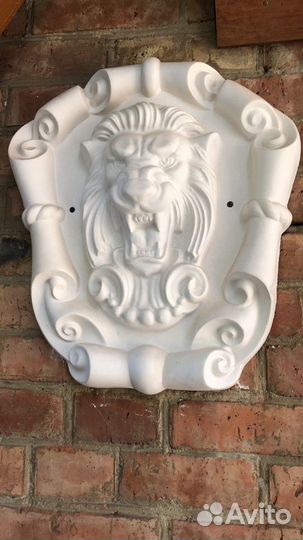 Барельеф Лев фасад