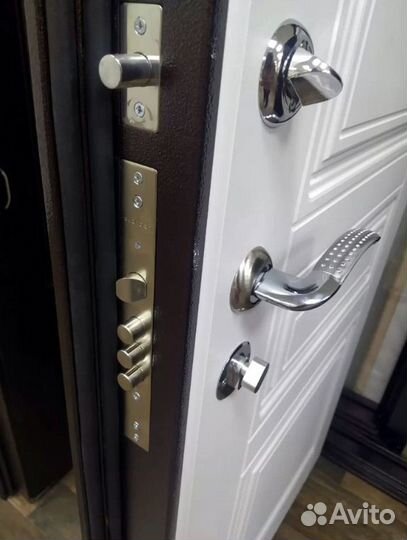 Входная дверь Сотка Премиум