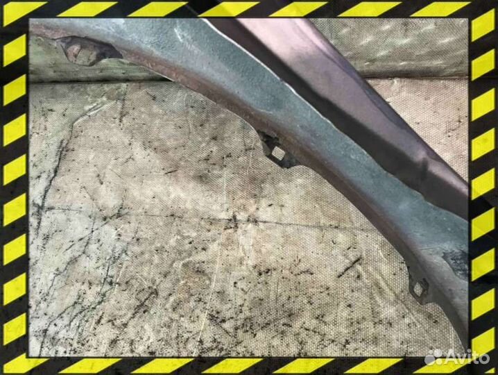 Крыло переднее правое Toyota Sienna 2 0 Бензин