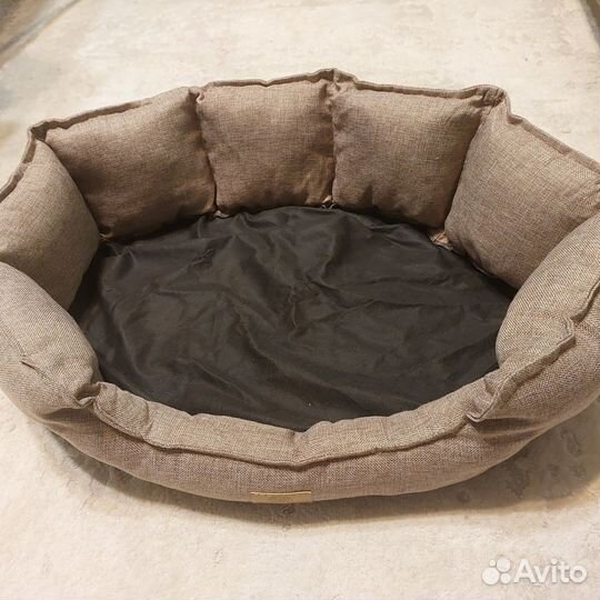 Лежанка для собак и котов