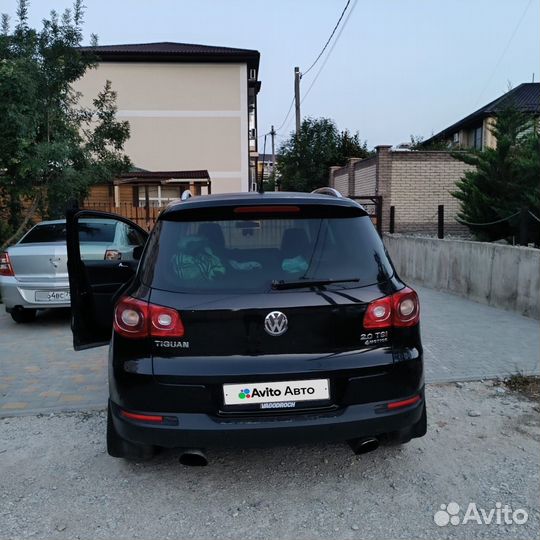 Volkswagen Tiguan 2.0 AT, 2011, 184 000 км