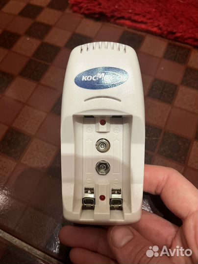 Зарядное устройство для аккумуляторов Космос