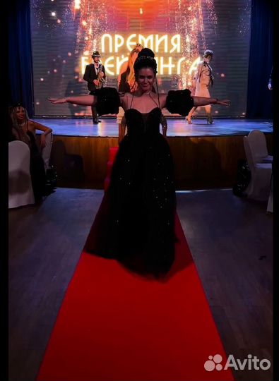 Вечернее платье