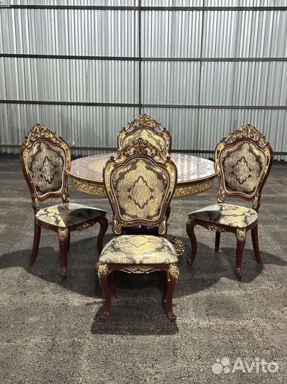 Стол и стулья в гостиную.Оплата при получении