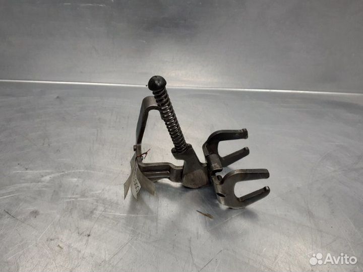 Вилка включения передачи Volkswagen Golf Iv/Bora