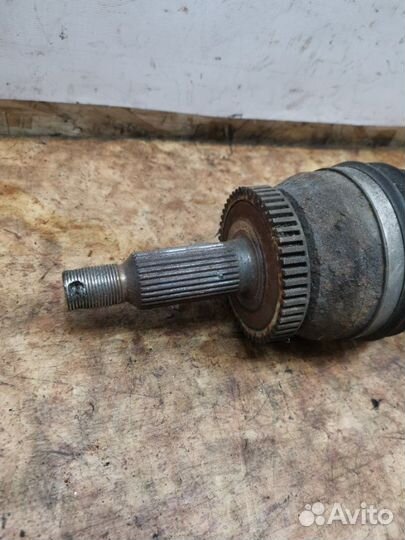 Привод передний правый Hyundai Santa-Fe 2 SUV 2.2