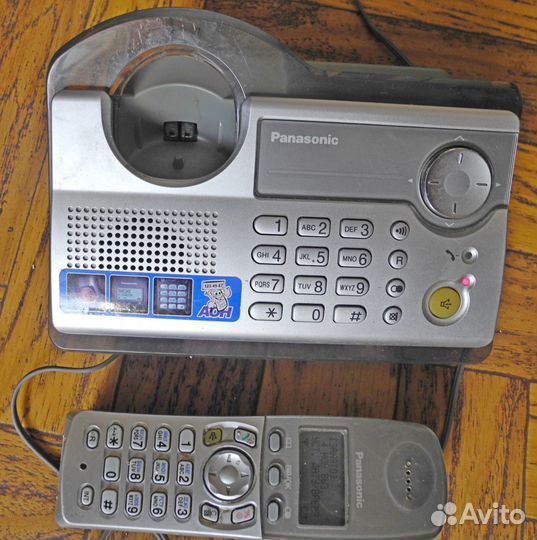 Радиотелефон Panasonic KX-TCD235RU