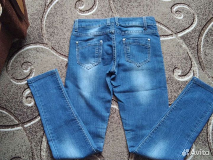 Джинсы