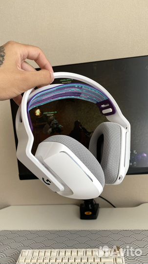 Наушники Logitech g733