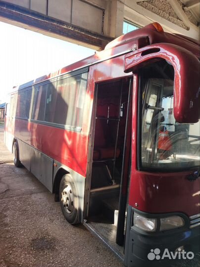 Междугородний / Пригородный автобус Kia Cosmos, 1999