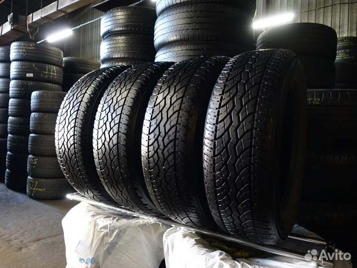 Yokohama Advan A052 225/65 R17