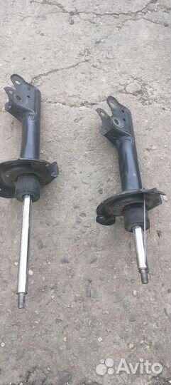 Стойки амортизатора на Mercedes Benz B класс