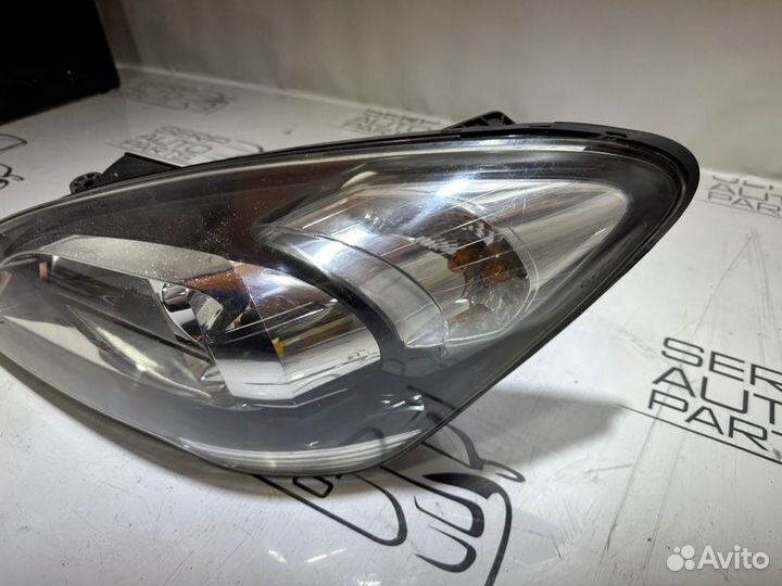 Фара левая Kia Ceed ED 2010