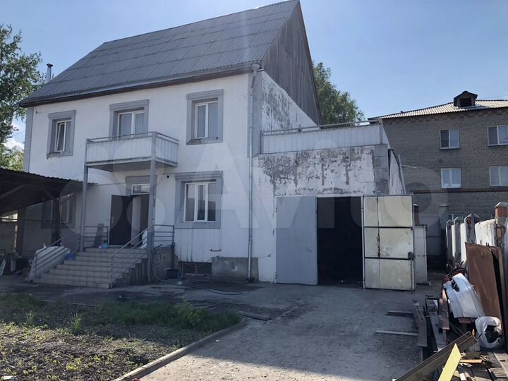 Дом 300 м² на участке 5 сот.