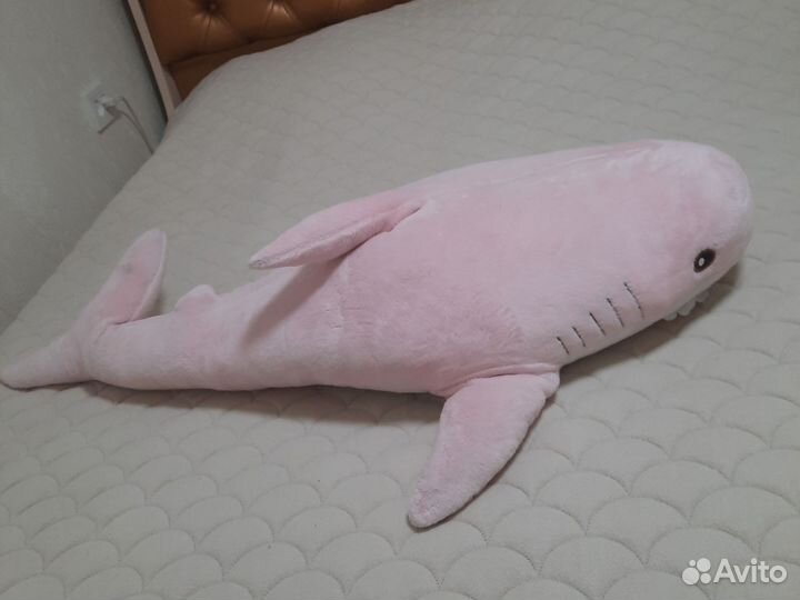 Большая мягкая игрушка Акула розовая