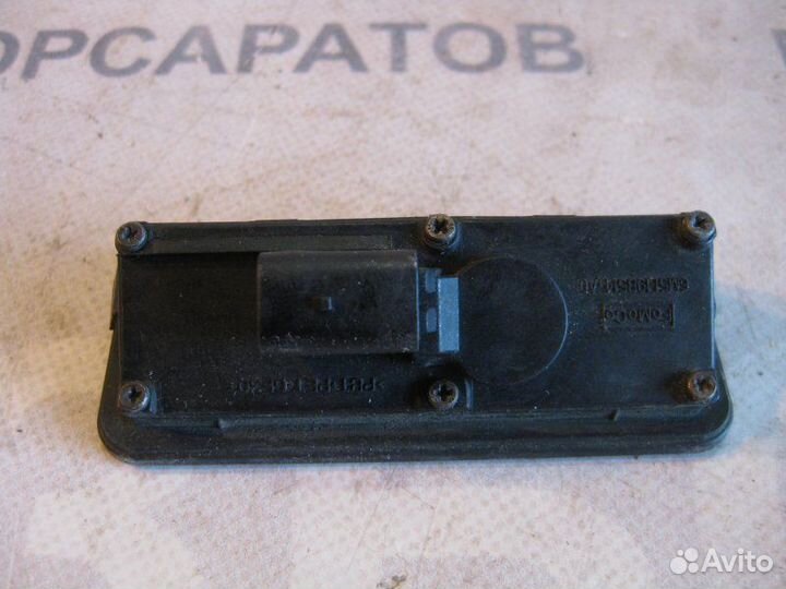 Кнопка крышки багажника Ford Kuga hydc 2 2009