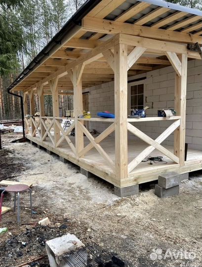 Бригада строителей