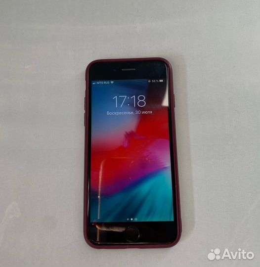 Телефон iPhone 6