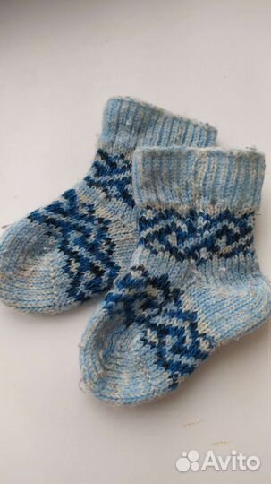 Детская вязаная манишка шарф