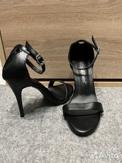 Босоножки женские 34 размер новые