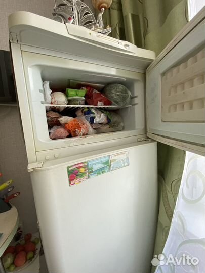 Продам холодильник рабочий бу