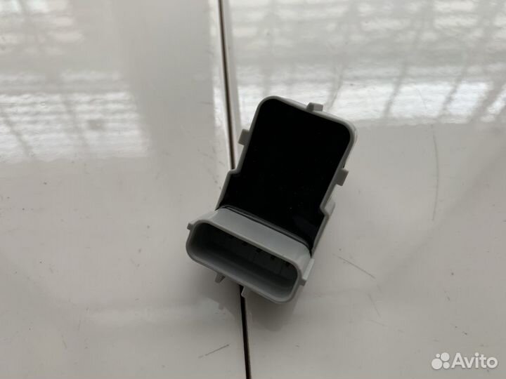 Датчик парковки Hyundai IX35 Tucson