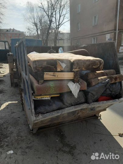 Вывоз мусора контейнером 8 м3