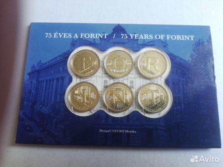 Монет разные иностранные наборы