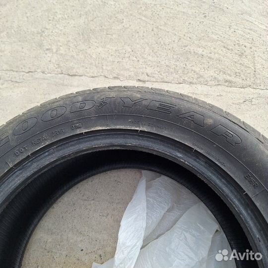 Goodyear EfficientGrip 235/55 R17 103W