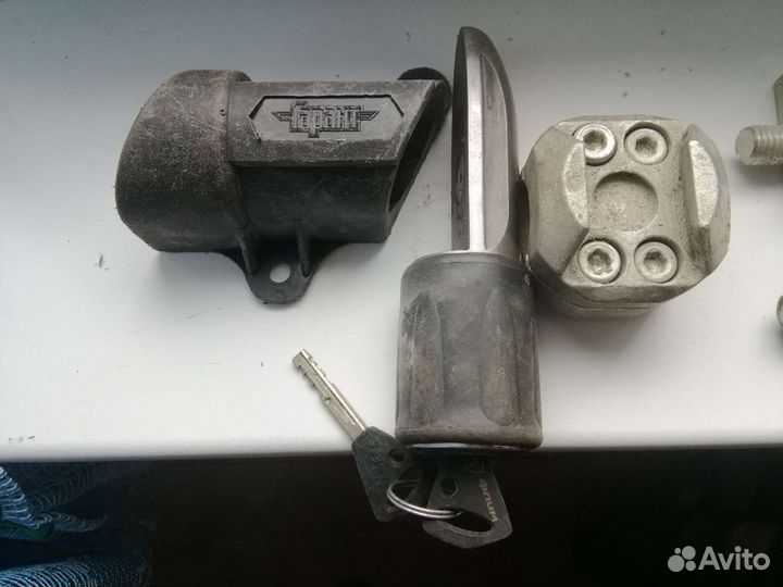 Замок от угона