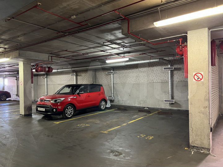 Машиноместо, 18 м²