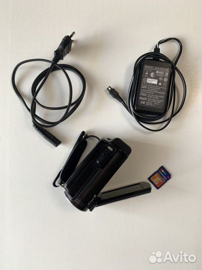 Видеокамера Sony Handycam