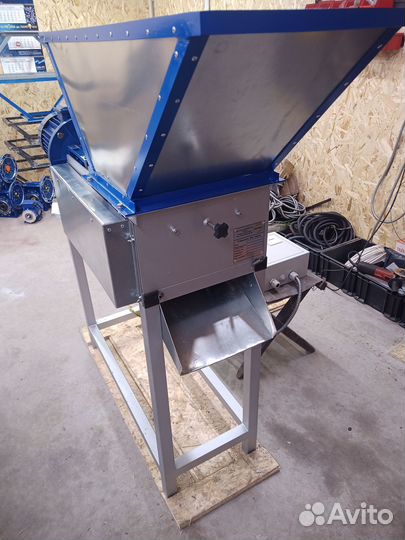 Плющилка Titan