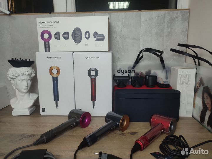 Фены Dyson подарочные наборы