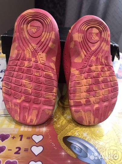 Кроссовки adidas sl 20