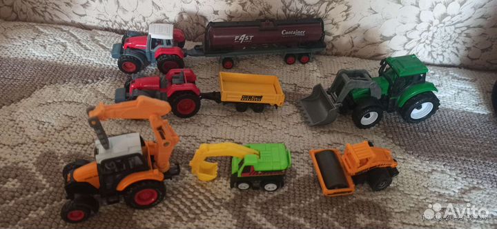 Набор машинок