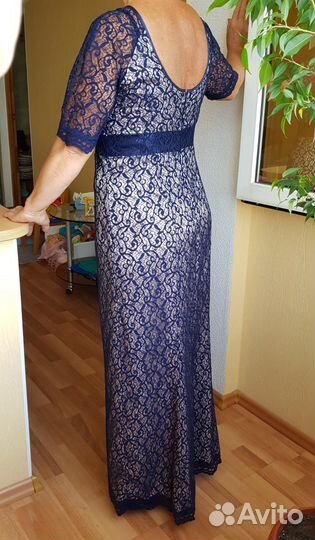 Кружевное вечернее платье в пол