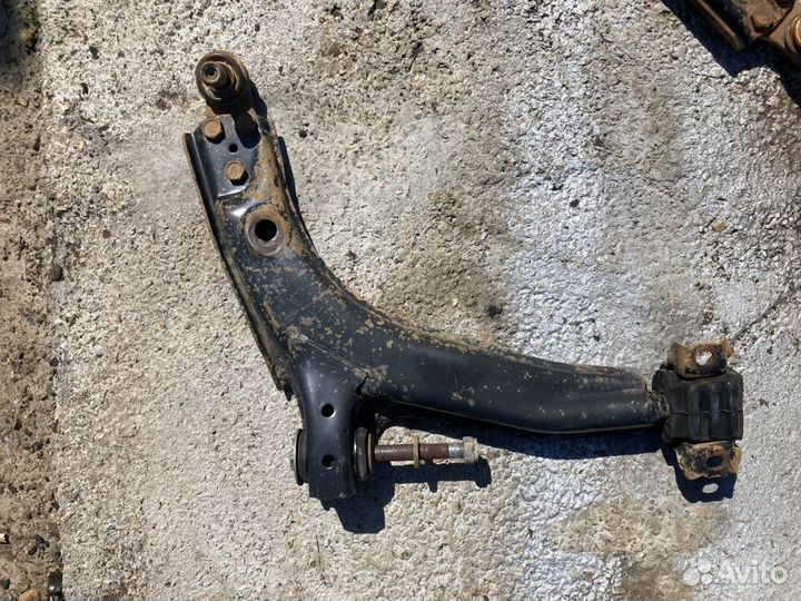 Левый, Правый рычаг подвески Шевроле Ланос, Заз Ша