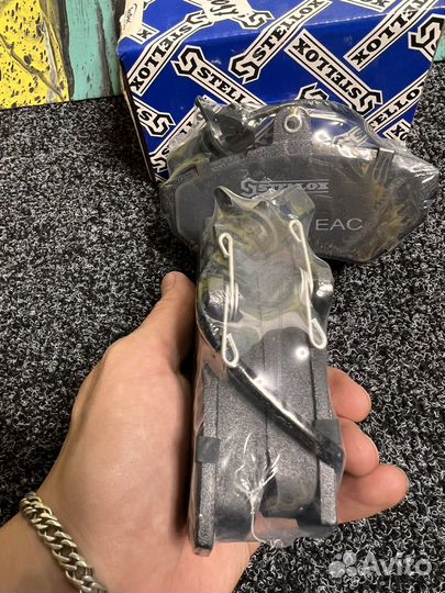 Тормозные колодки новые