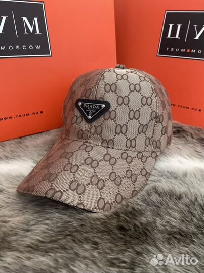 Кепка Prada