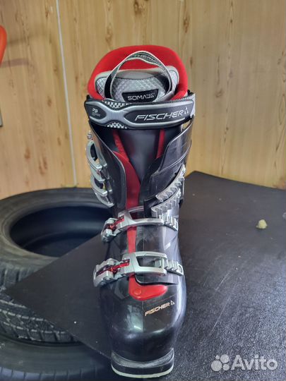 Горнолыжные ботинки