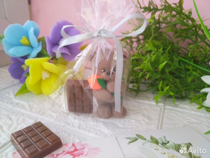 Мыло ручной работы. Мишка с тюльпаном