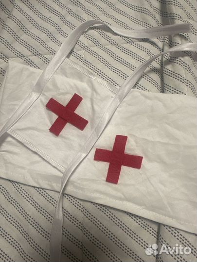 Повязка медсестры и косынка