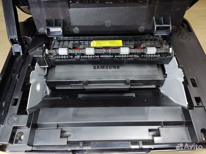 Мфу лазерное Samsung SCX-3205 пробег 3955 стр